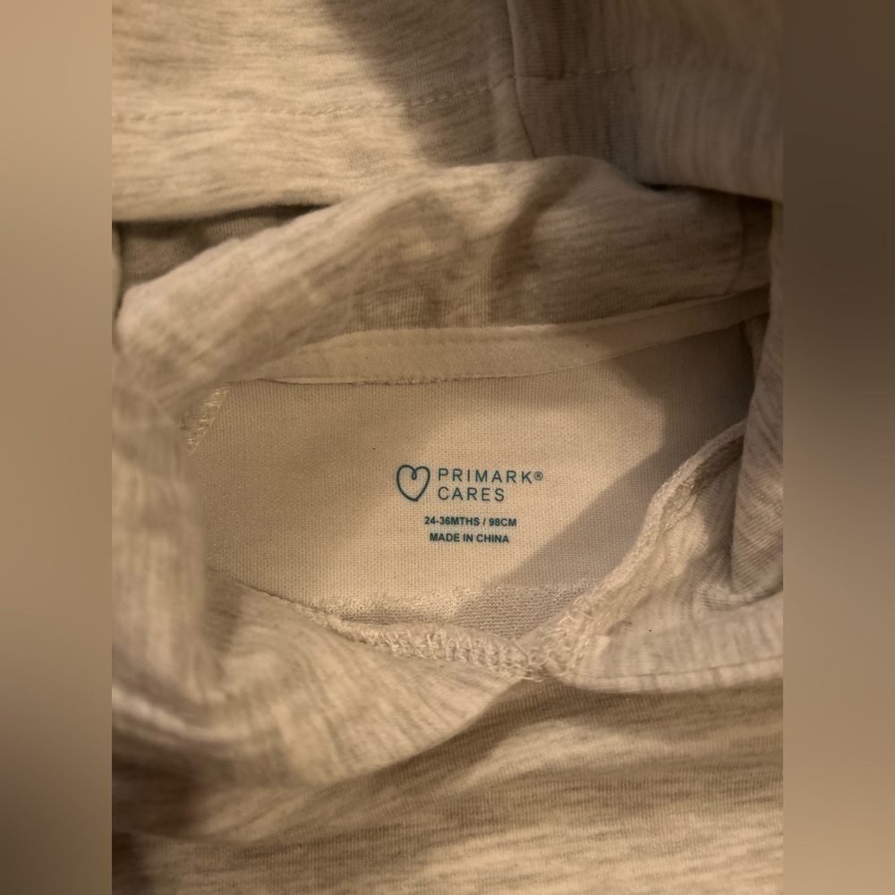 Primark toddler hooded sweater, size 24-36 months - Picture 4 of 4